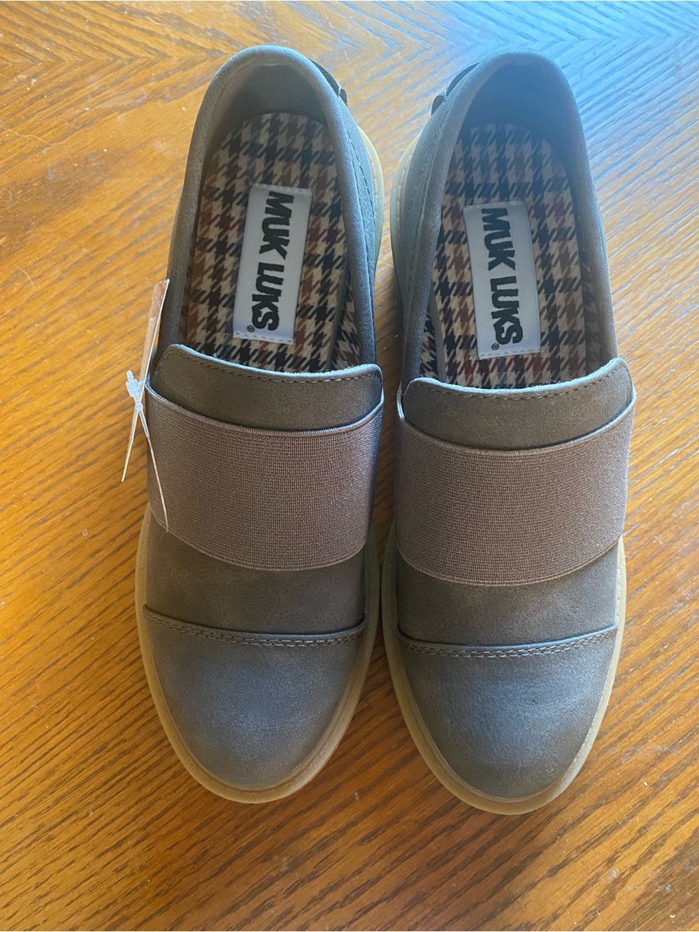 Muk Luks Women’s Slip On Casual Dress Shoe Size 6